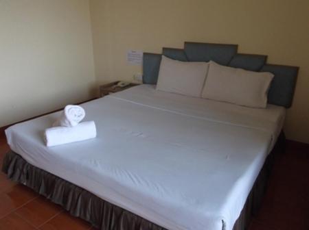 Sr Hotel Σούρατ Τανί Δωμάτιο φωτογραφία